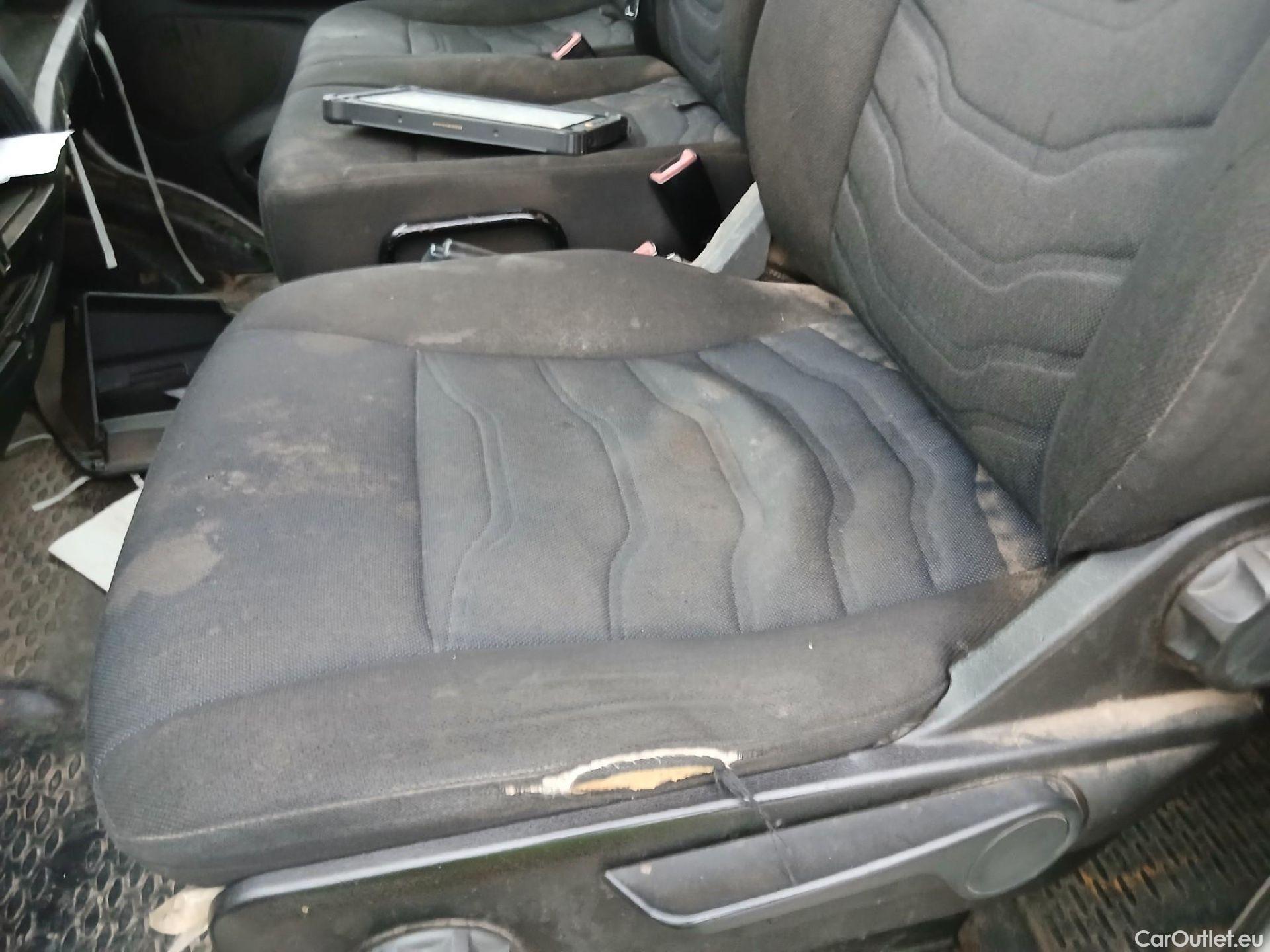  Iveco  Daily IVECO  / 2014 / 4P / chasis doble cabina 35C 14 D 3750 #18