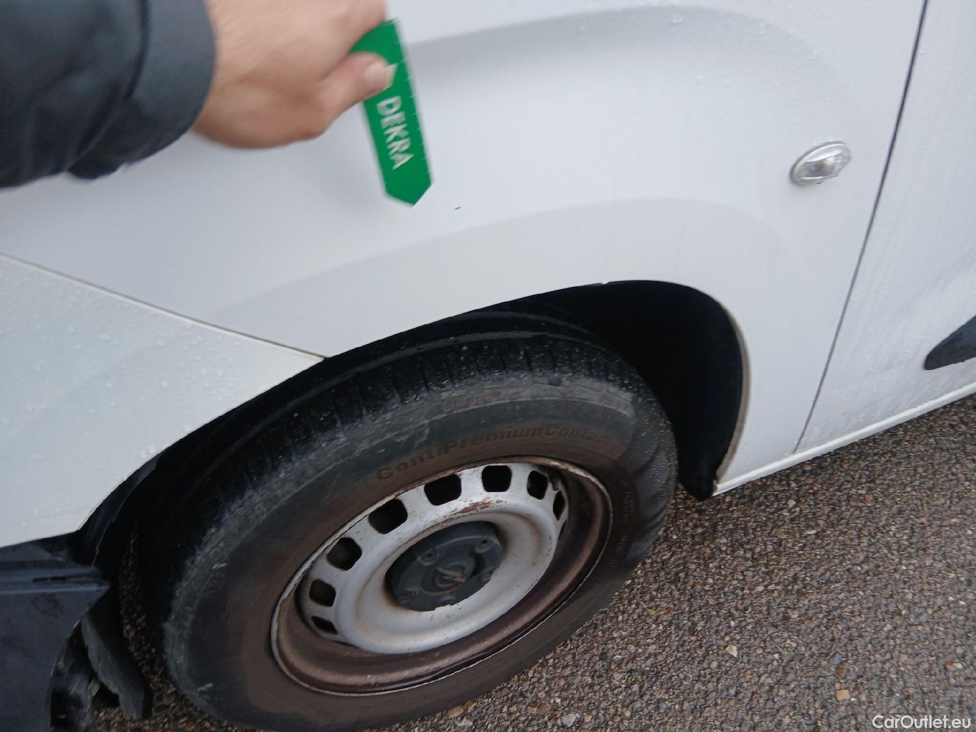  Opel  Combo OPEL  / 2018 / 3P / furgón derivado de turismo 1.6 TD S/S 74kW (100CV) Express L H1 650 #10