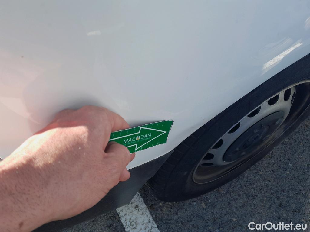  Peugeot  Expert PEUGEOT  / 2016 / 4P / furgón Furgón Premium 1.5 BlueHDi 100 Standard (AC) #17