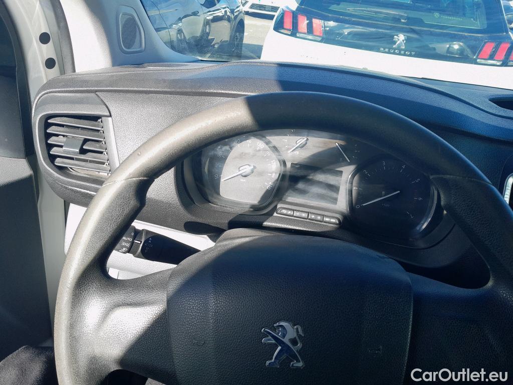  Peugeot  Expert PEUGEOT  / 2016 / 4P / furgón Furgón Premium 1.5 BlueHDi 100 Standard (AC) #35