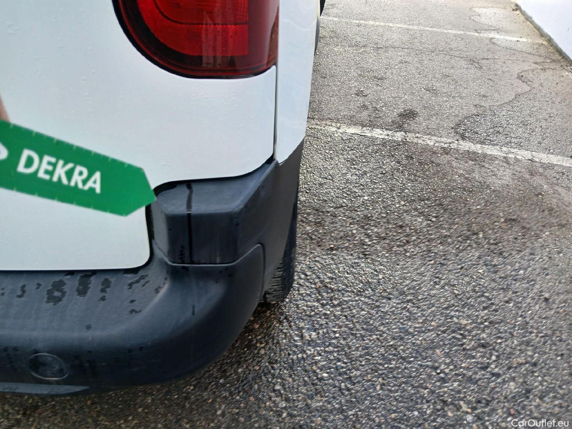  Peugeot  Partner PEUGEOT  / 2018 / 3P / furgón derivado de turismo Pro Standard 600kg BlueHDi 73kW #30