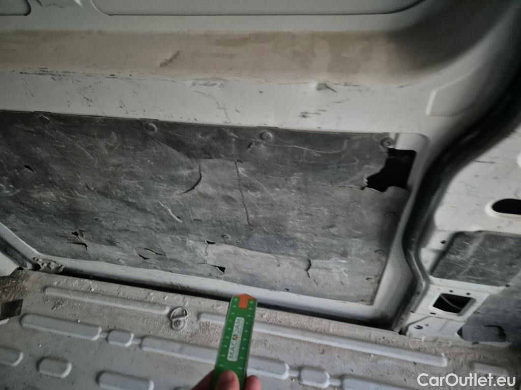  Peugeot  Boxer PEUGEOT  / 2014 / 4P / furgón 333 L2 H1 BHDI 103kW (140CV) S&S 6 V. M (AC) #9