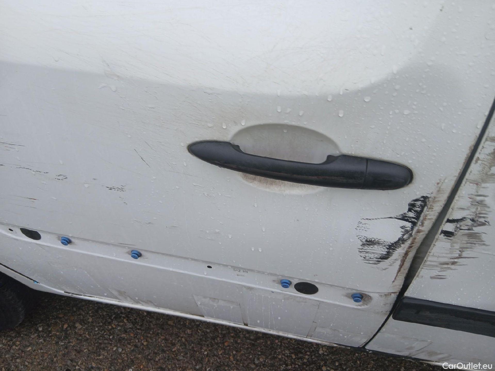  Renault  Kangoo RENAULT  Furgón/2013/3P/furgón derivado de turismo Profesional Blue dCi 70kW (95CV) #30