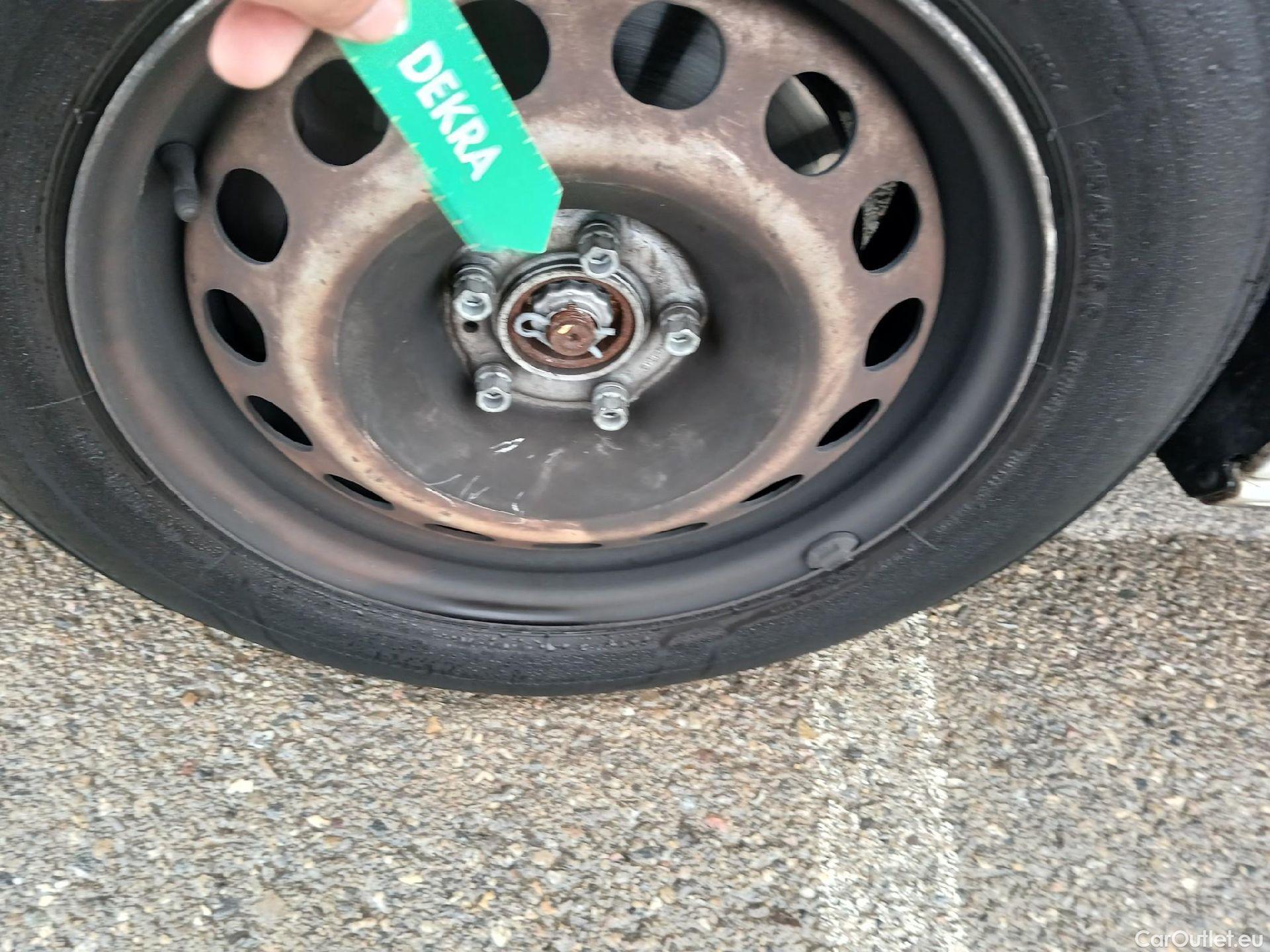  Peugeot  Expert PEUGEOT   Furgón Pro 2.0 BlueHDi 120 S&S Standard (CX) #43