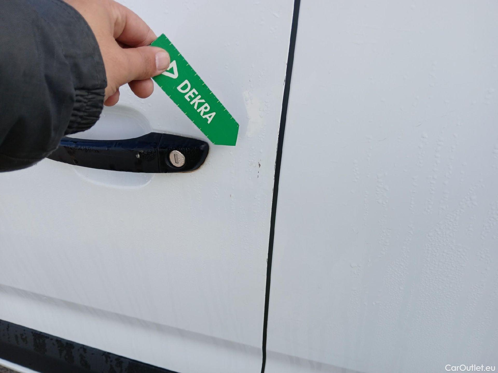  Peugeot  Partner PEUGEOT  / 2018 / 3P / furgón derivado de turismo Pro Standard 600kg BlueHDi 73kW #20