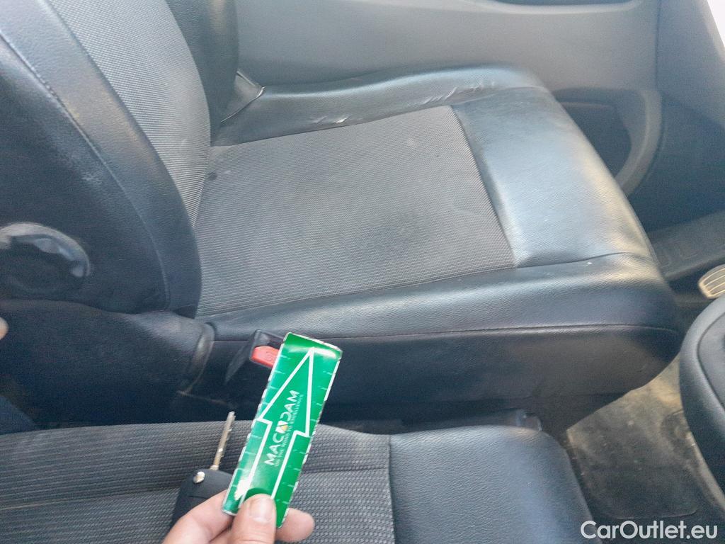  Peugeot  Expert PEUGEOT  / 2016 / 4P / furgón Furgón Premium 1.5 BlueHDi 100 Standard (AC) #25