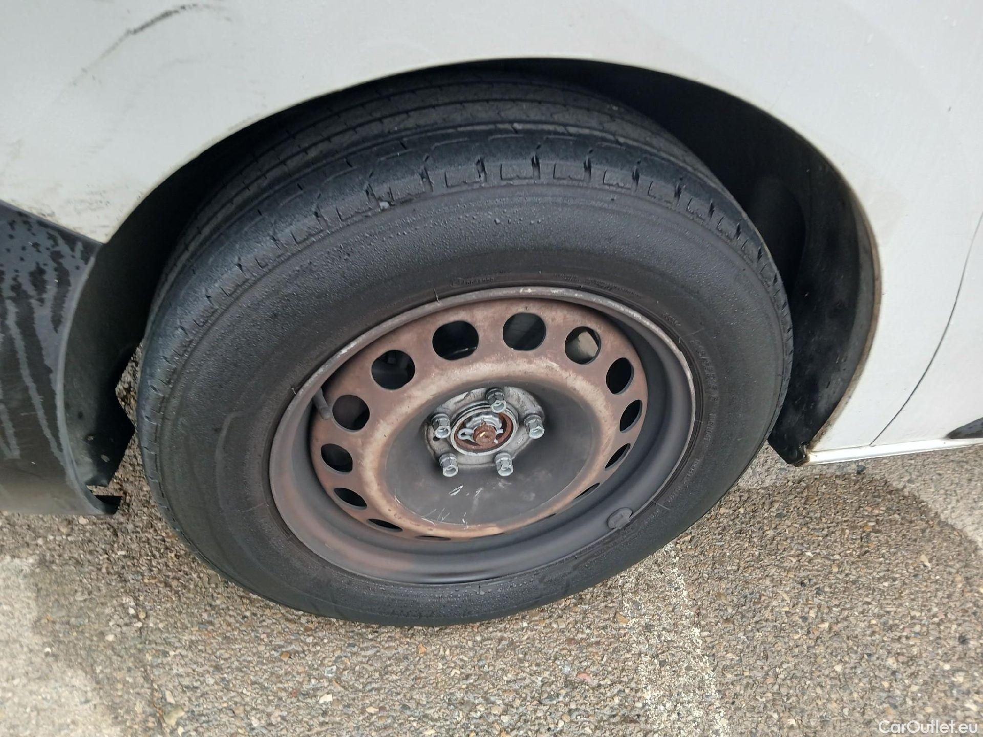  Peugeot  Expert PEUGEOT   Furgón Pro 2.0 BlueHDi 120 S&S Standard (CX) #45