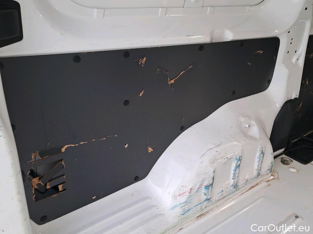  Opel  Vivaro OPEL  / 2019 / 4P / furgón 2.0 Diésel 88kW (120CV) L Inc. Select #29