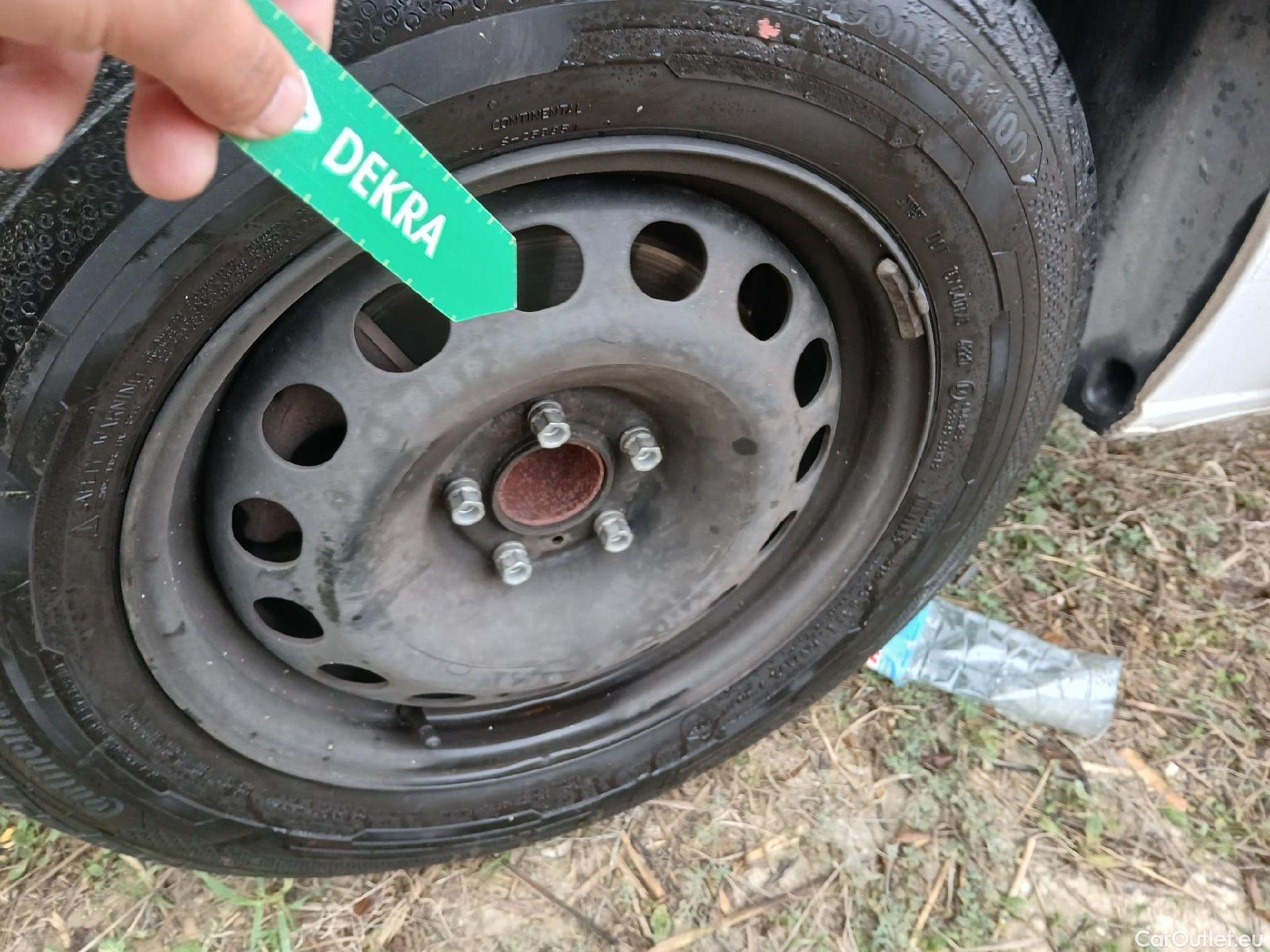  Peugeot  Expert PEUGEOT   Furgón Pro 2.0 BlueHDi 120 S&S Standard (CX) #79