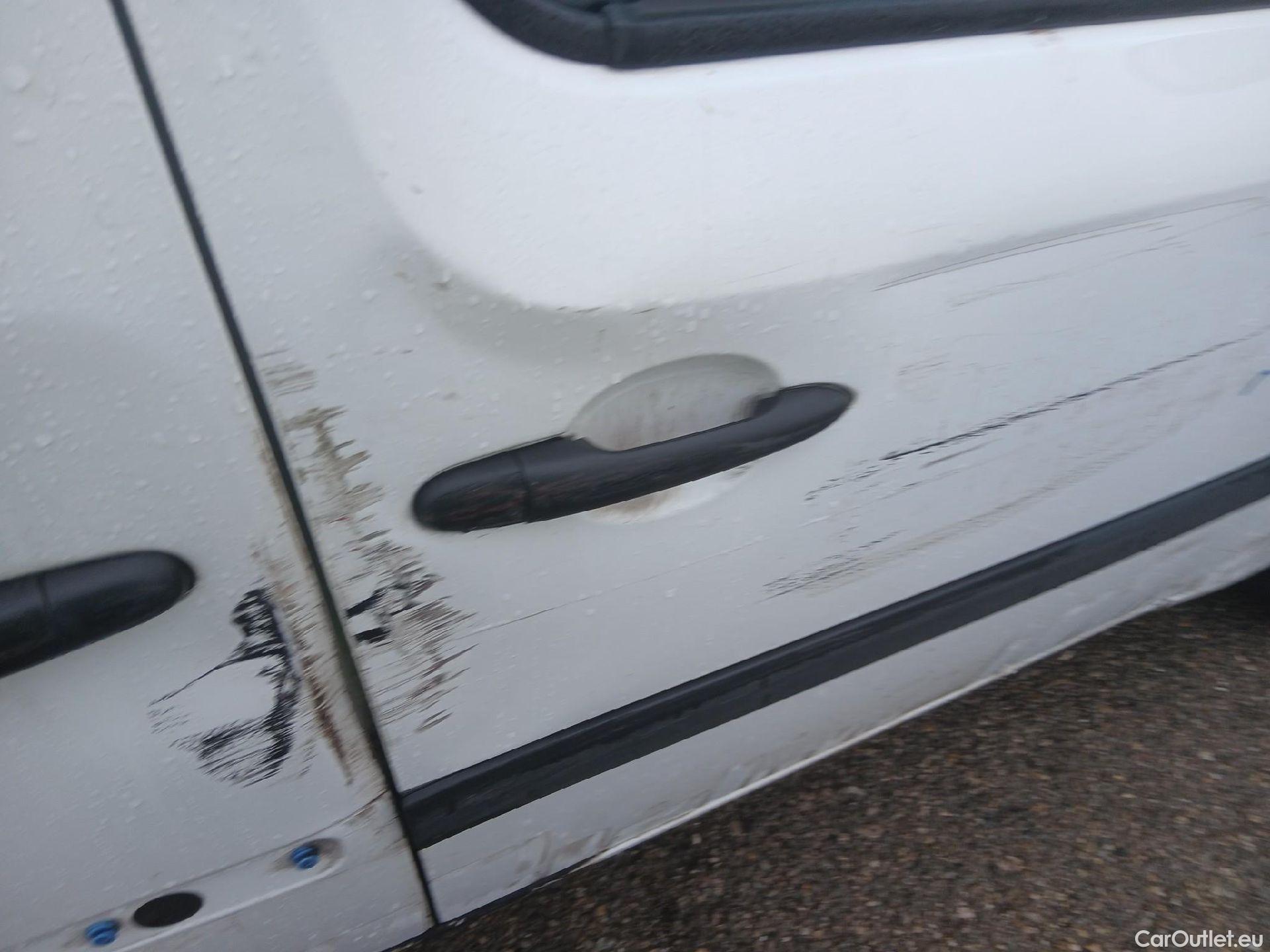  Renault  Kangoo RENAULT  Furgón/2013/3P/furgón derivado de turismo Profesional Blue dCi 70kW (95CV) #27