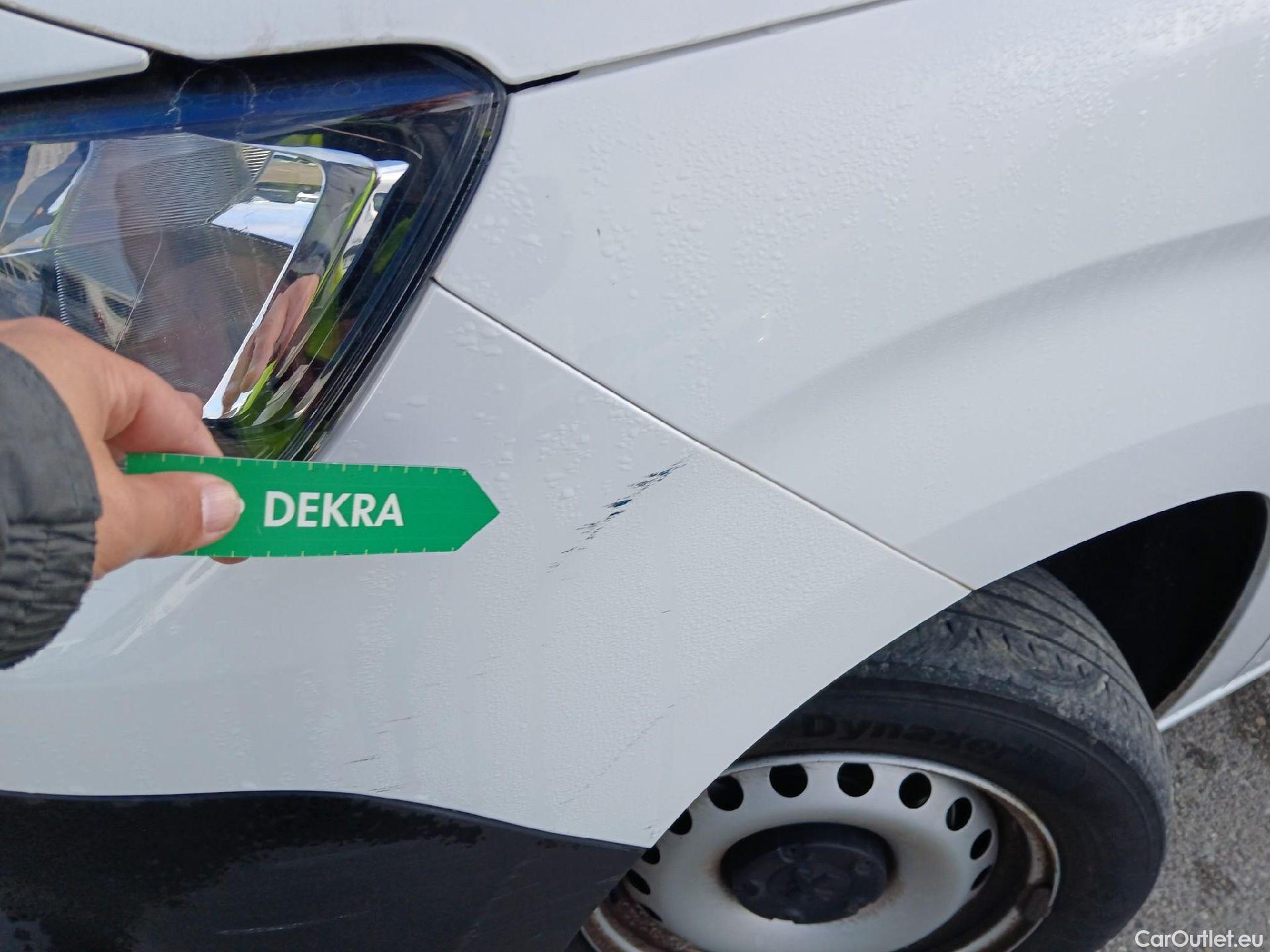  Peugeot  Partner PEUGEOT  / 2018 / 3P / furgón derivado de turismo Pro Standard 600kg BlueHDi 73kW #10