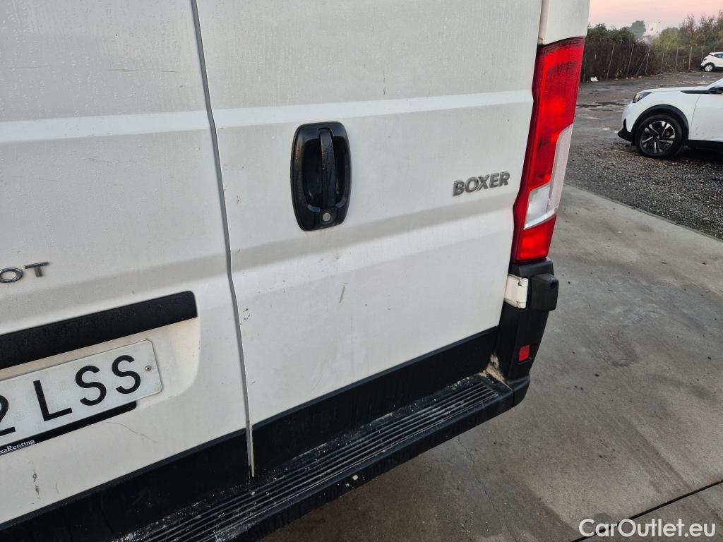  Peugeot  Boxer PEUGEOT  / 2014 / 4P / furgón 333 L2 H1 BHDI 103kW (140CV) S&S 6 V. M (AC) #21