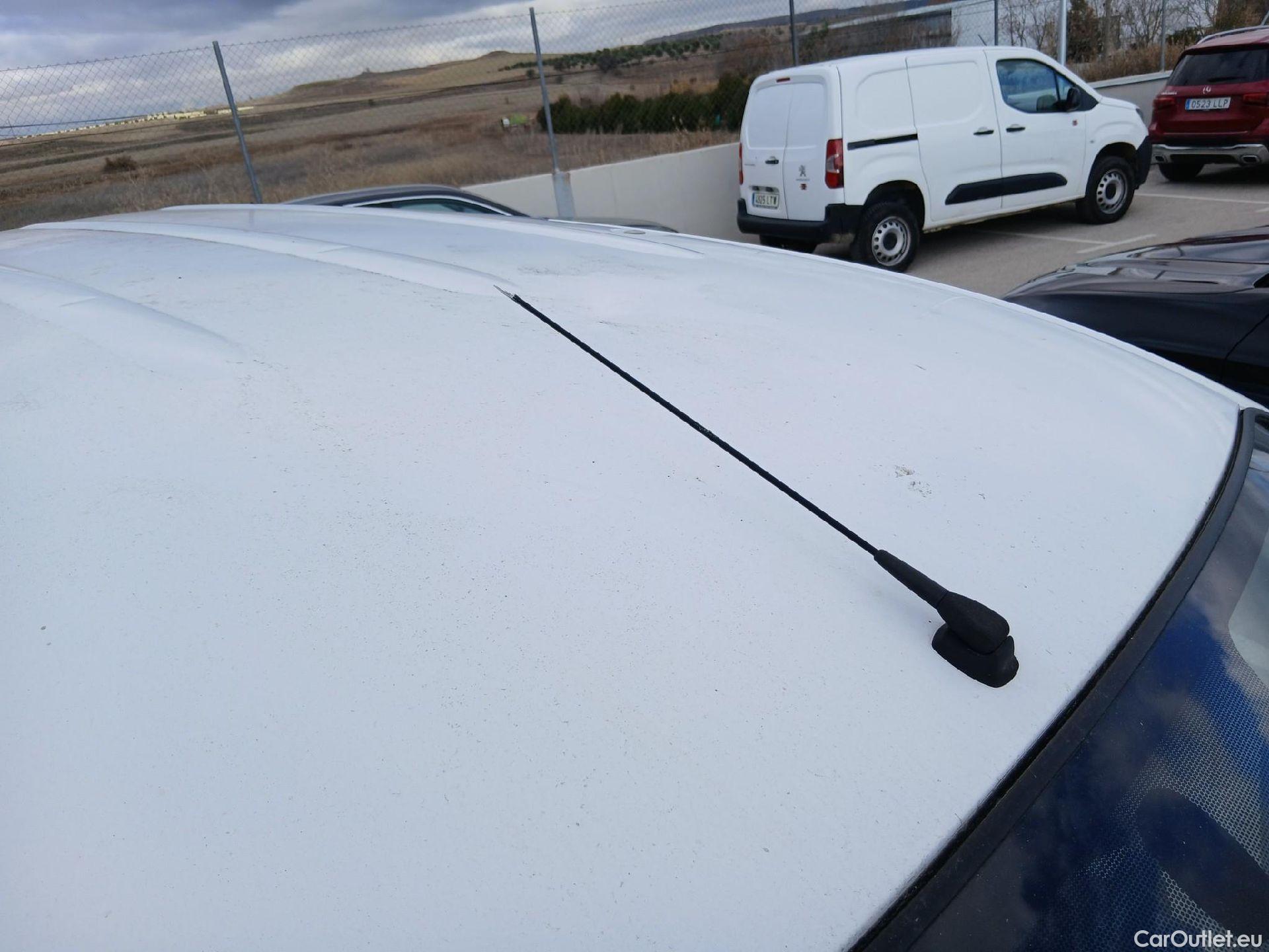  Renault  Kangoo RENAULT  Furgón/2013/3P/furgón derivado de turismo Profesional Blue dCi 70kW (95CV) (CX) #47