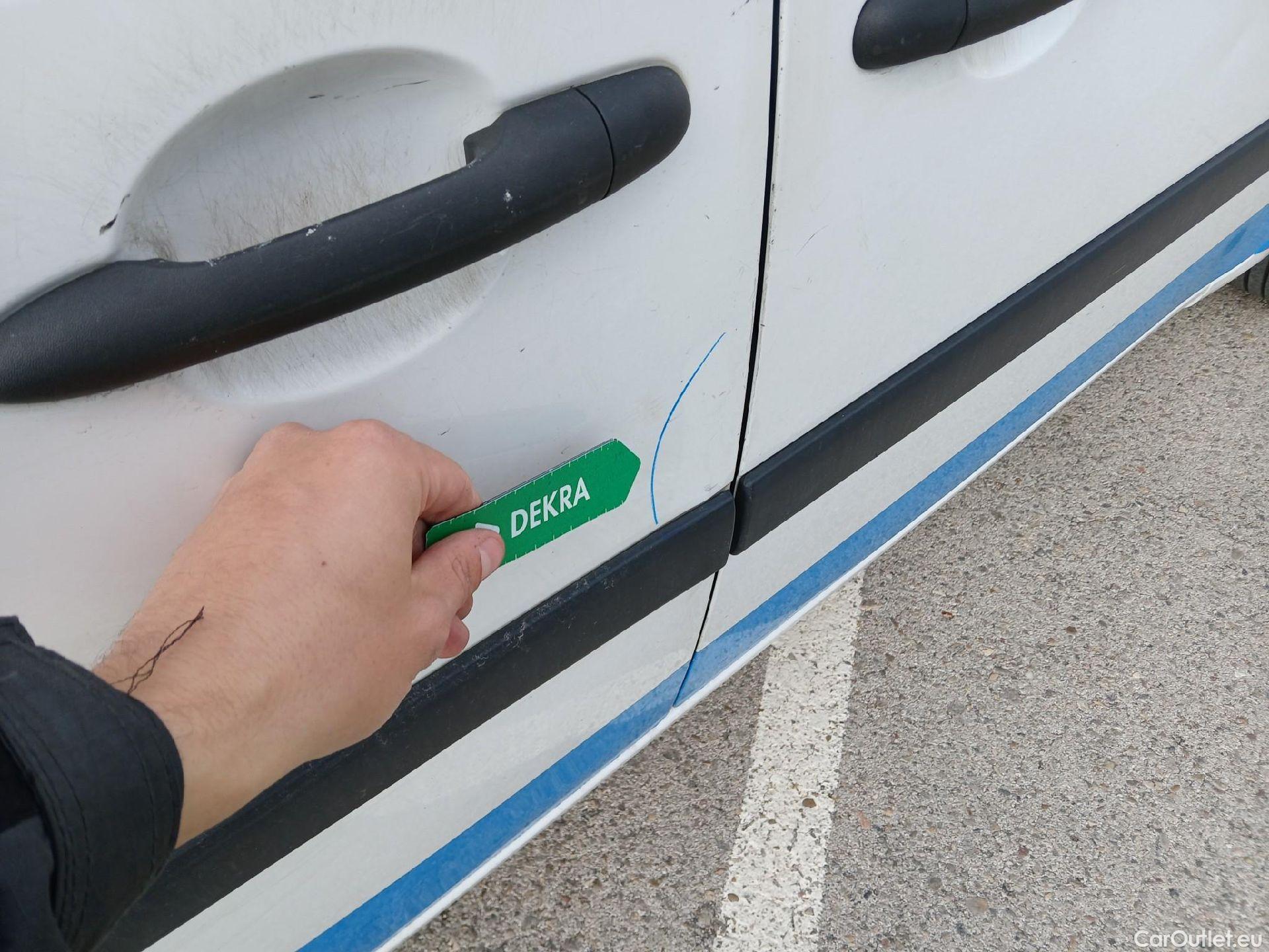  Renault  Kangoo RENAULT  Combi / 2013 / 4P / combi Profesional M1-AF Blue dCi 70 kW (95 CV) #29