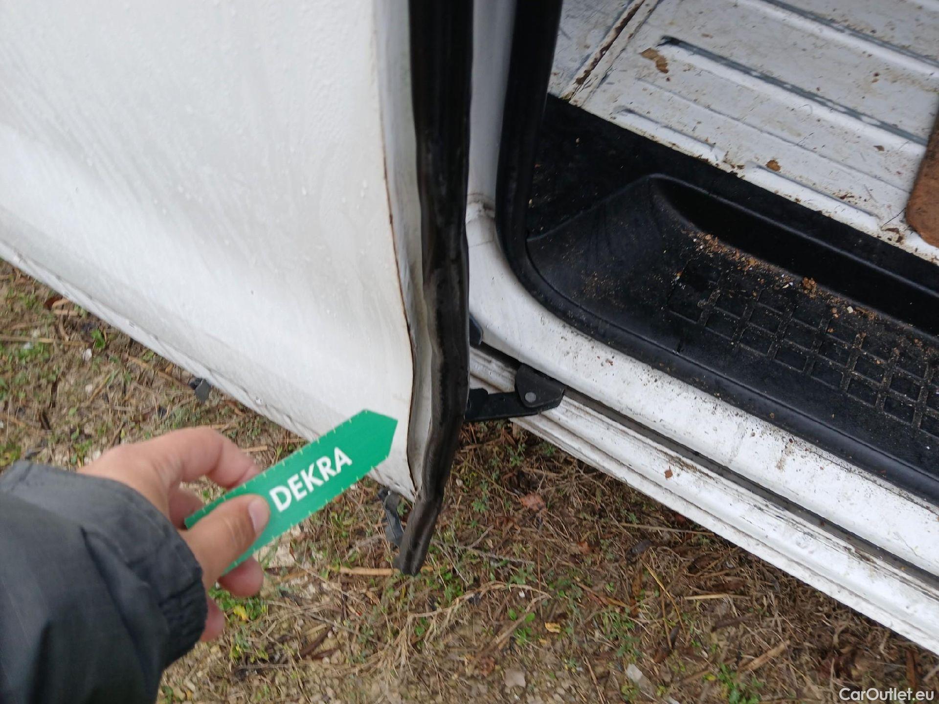  Peugeot  Expert PEUGEOT   Furgón Pro 2.0 BlueHDi 120 S&S Standard (CX) #25