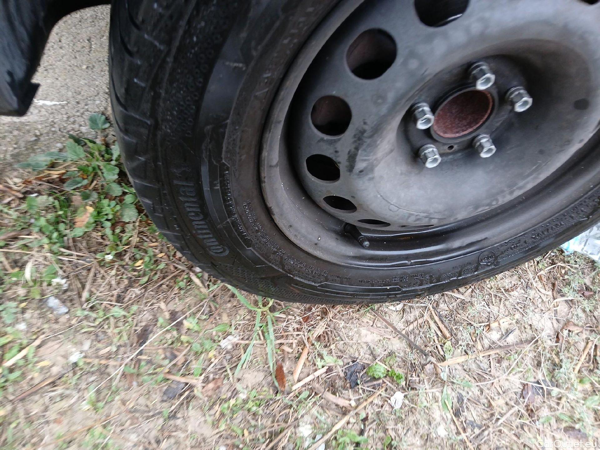  Peugeot  Expert PEUGEOT   Furgón Pro 2.0 BlueHDi 120 S&S Standard (CX) #101