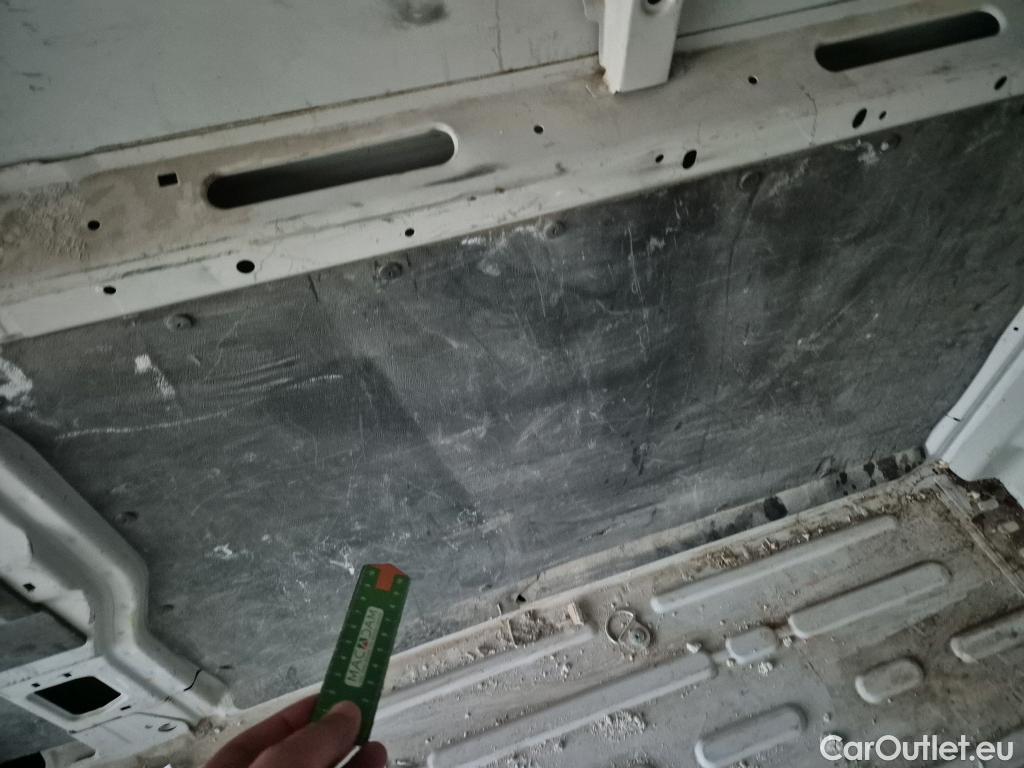  Peugeot  Boxer PEUGEOT  / 2014 / 4P / furgón 333 L2 H1 BHDI 103kW (140CV) S&S 6 V. M (AC) #44