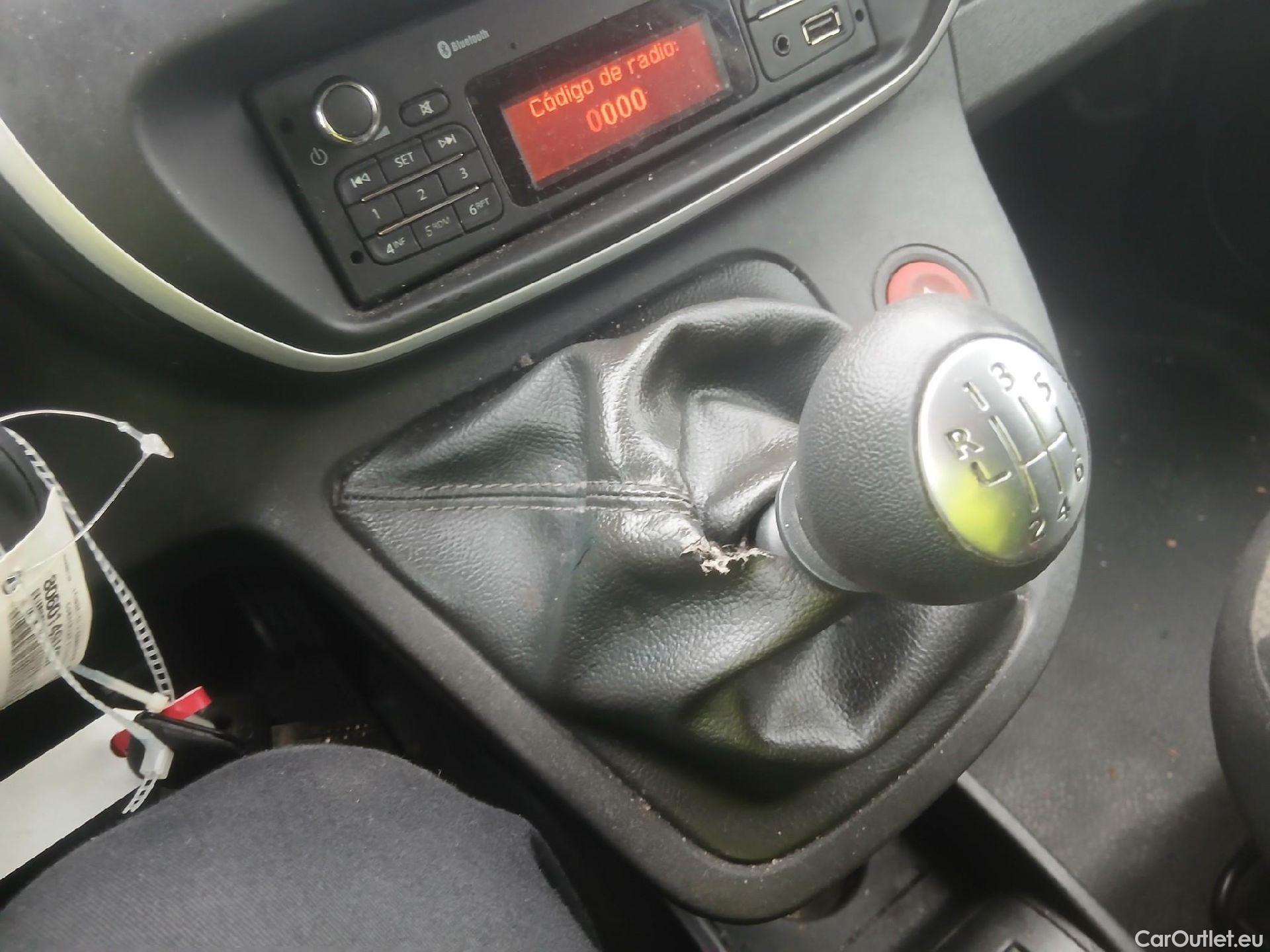  Renault  Kangoo RENAULT  Furgón/2013/3P/furgón derivado de turismo Profesional Blue dCi 70kW (95CV) #45