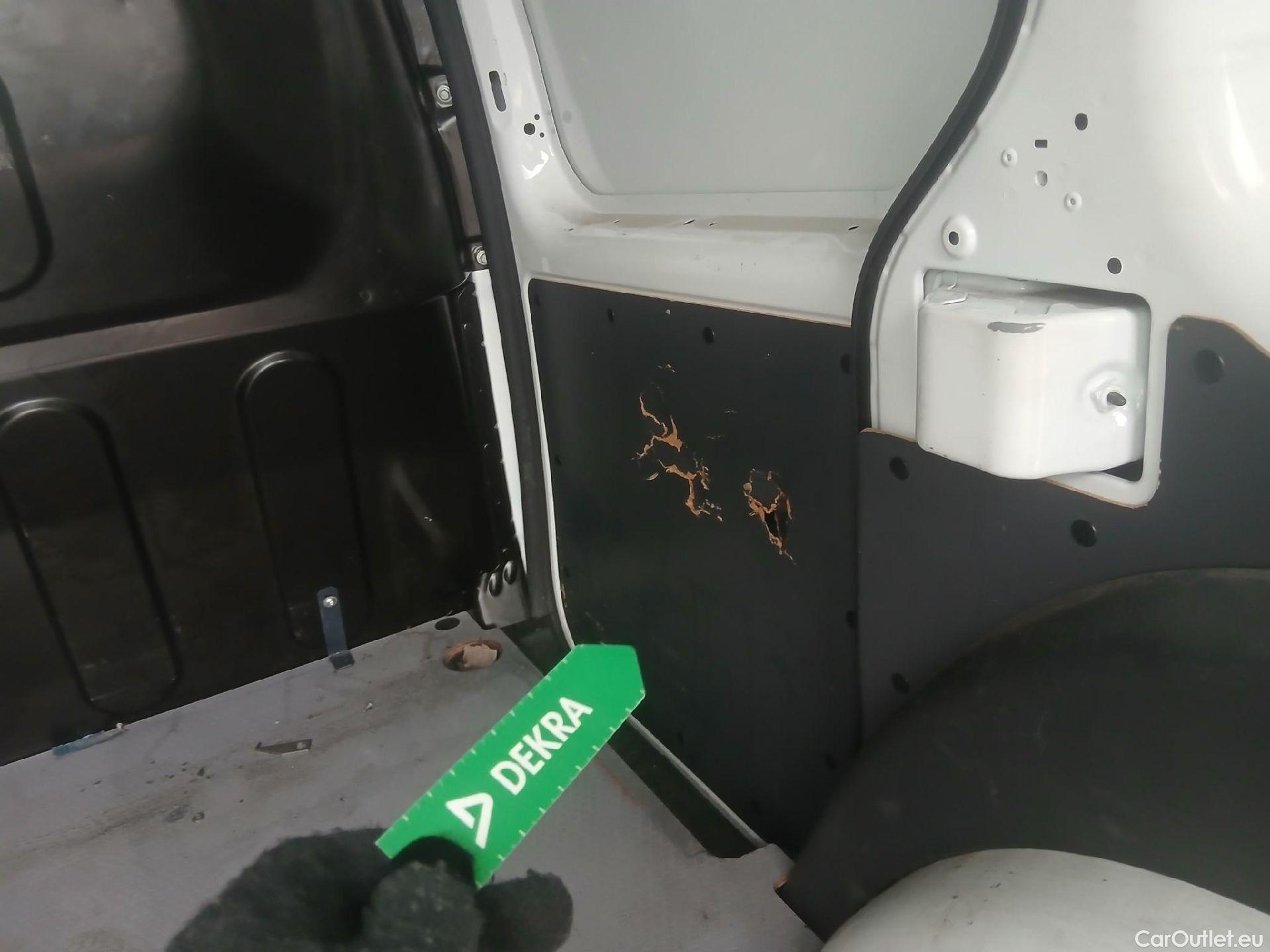  Renault  Kangoo RENAULT  Furgón/2013/3P/furgón derivado de turismo Profesional Blue dCi 70kW (95CV) #39