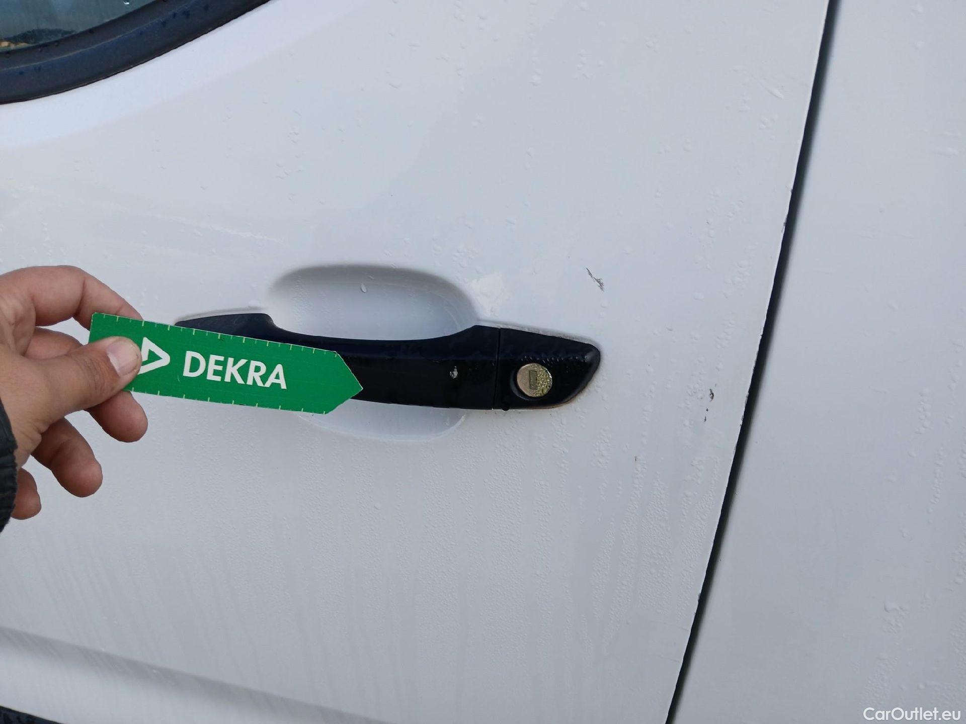  Peugeot  Partner PEUGEOT  / 2018 / 3P / furgón derivado de turismo Pro Standard 600kg BlueHDi 73kW #22