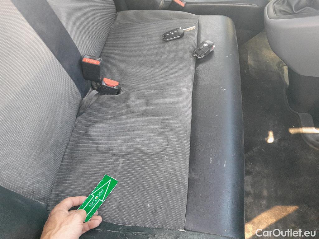  Peugeot  Expert PEUGEOT  / 2016 / 4P / furgón Furgón Premium 1.5 BlueHDi 100 Standard (AC) #24