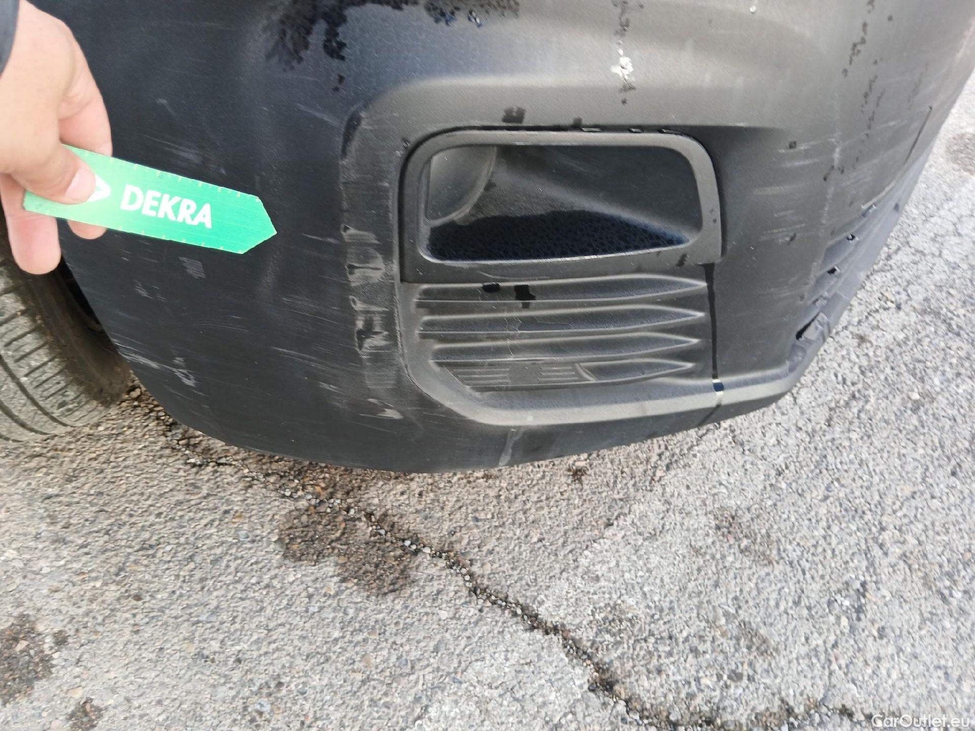  Peugeot  Partner PEUGEOT  / 2018 / 3P / furgón derivado de turismo Pro Standard 600kg BlueHDi 73kW #18