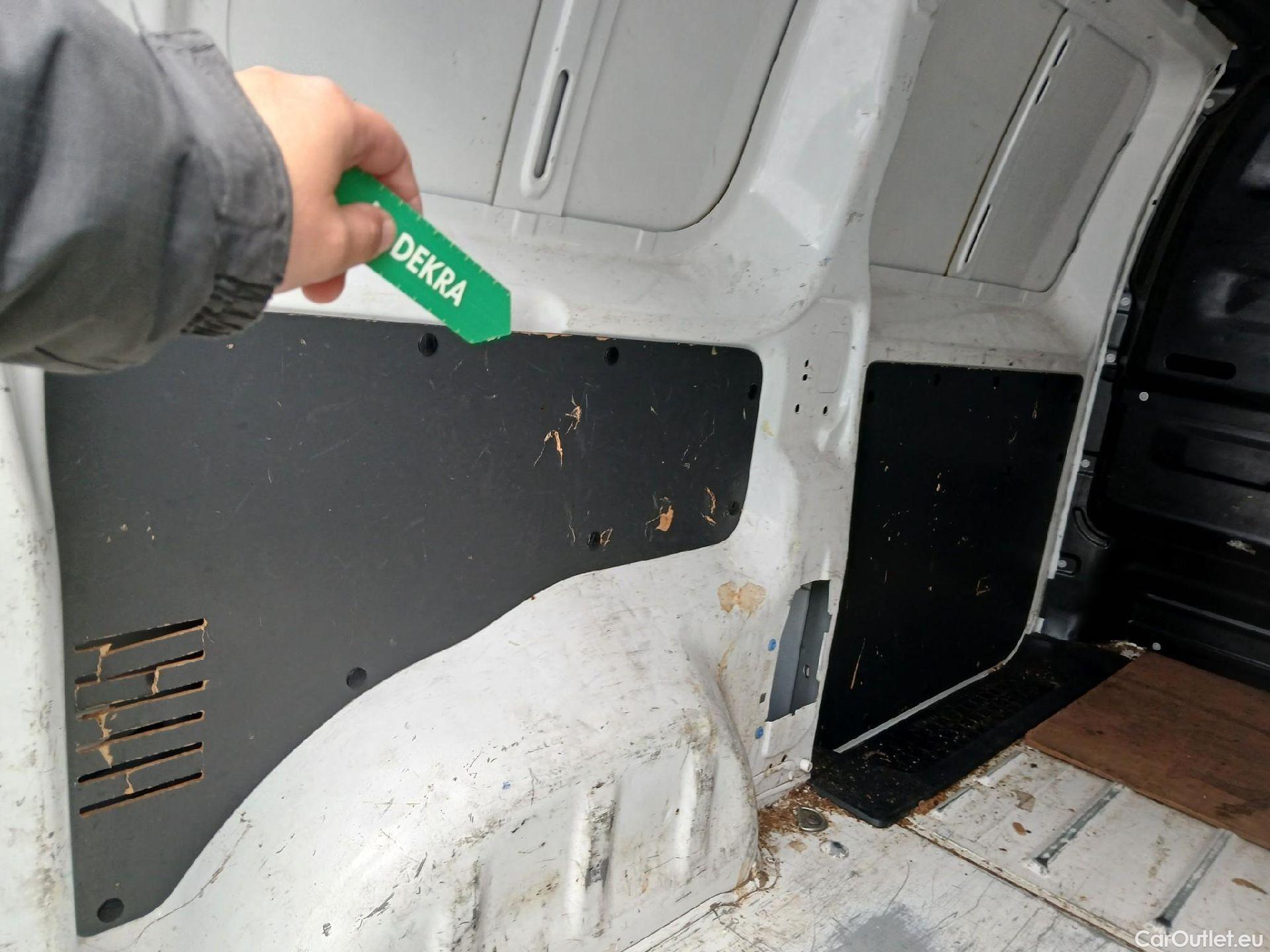  Peugeot  Expert PEUGEOT   Furgón Pro 2.0 BlueHDi 120 S&S Standard (CX) #15