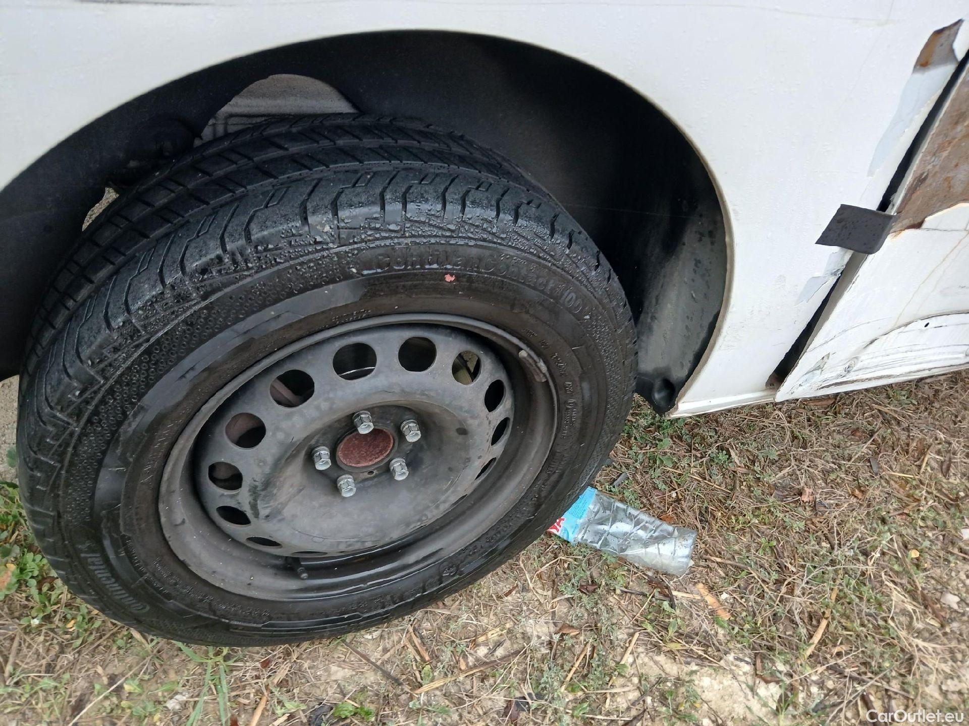  Peugeot  Expert PEUGEOT   Furgón Pro 2.0 BlueHDi 120 S&S Standard (CX) #100