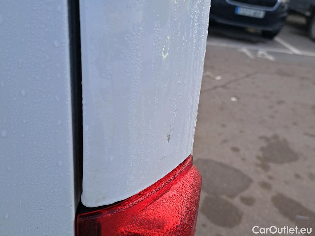  Opel  Vivaro OPEL  / 2019 / 4P / furgón 2.0 Diésel 88kW (120CV) L Inc. Select #46