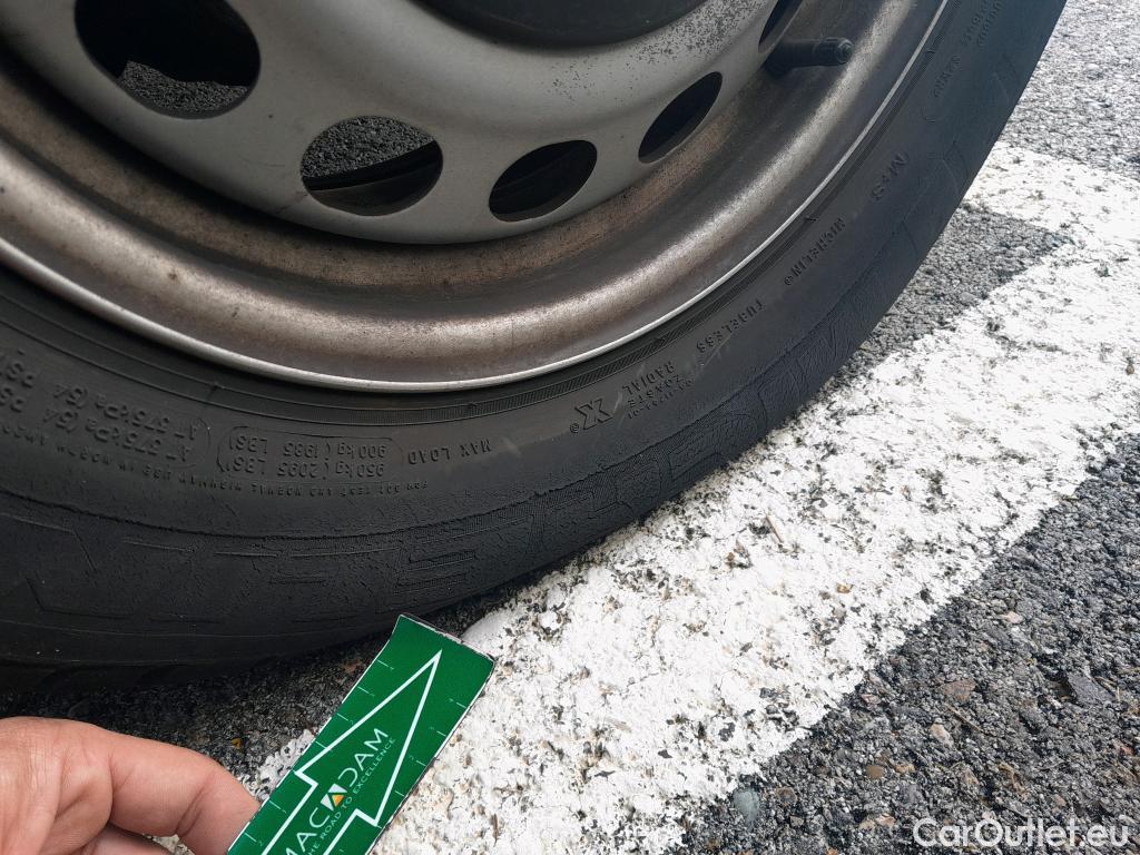  Peugeot  Expert PEUGEOT  / 2016 / 4P / furgón Furgón Premium 1.5 BlueHDi 100 Standard (AC) #23