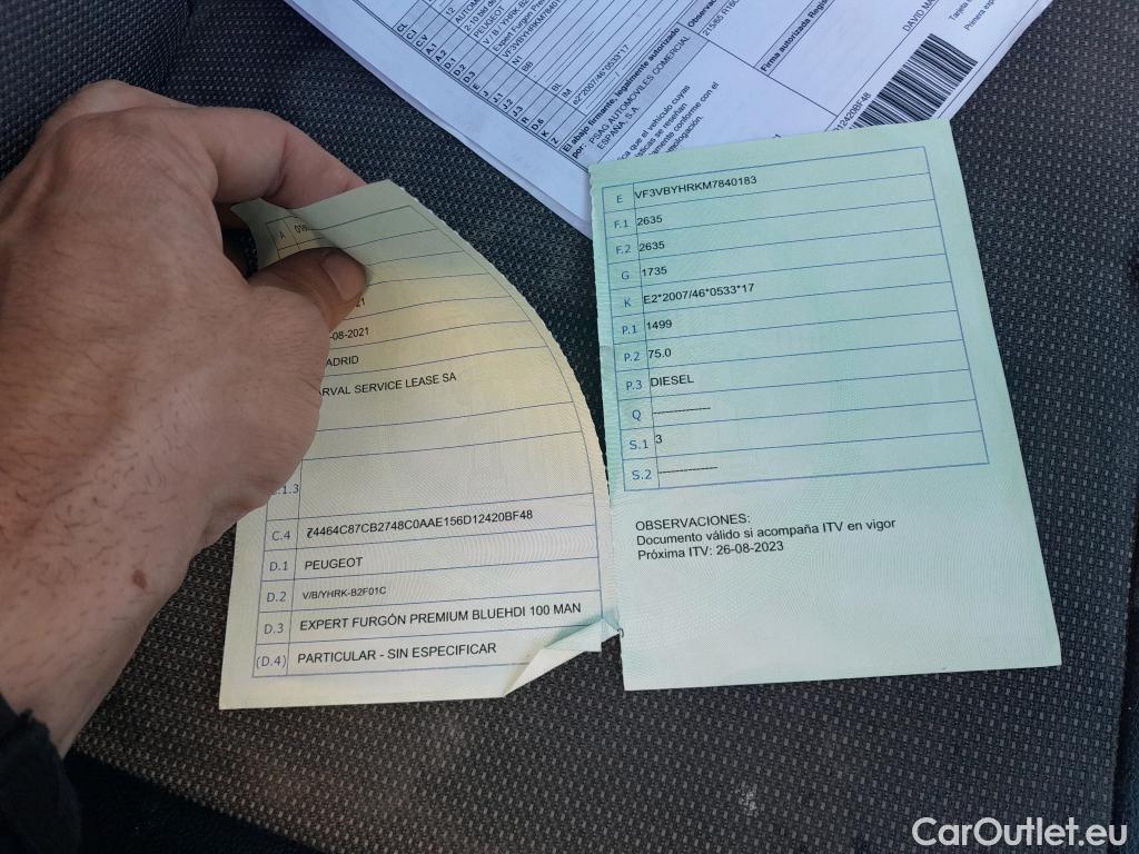  Peugeot  Expert PEUGEOT  / 2016 / 4P / furgón Furgón Premium 1.5 BlueHDi 100 Standard (AC) #32