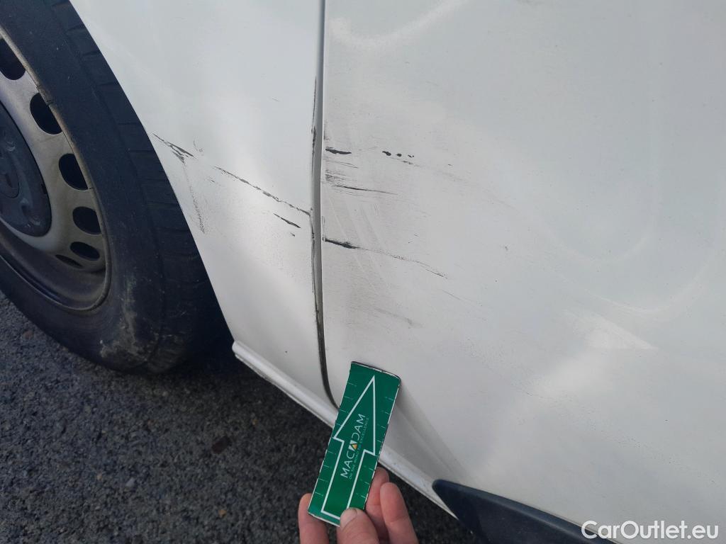  Peugeot  Expert PEUGEOT  / 2016 / 4P / furgón Furgón Premium 1.5 BlueHDi 100 Standard (AC) #15