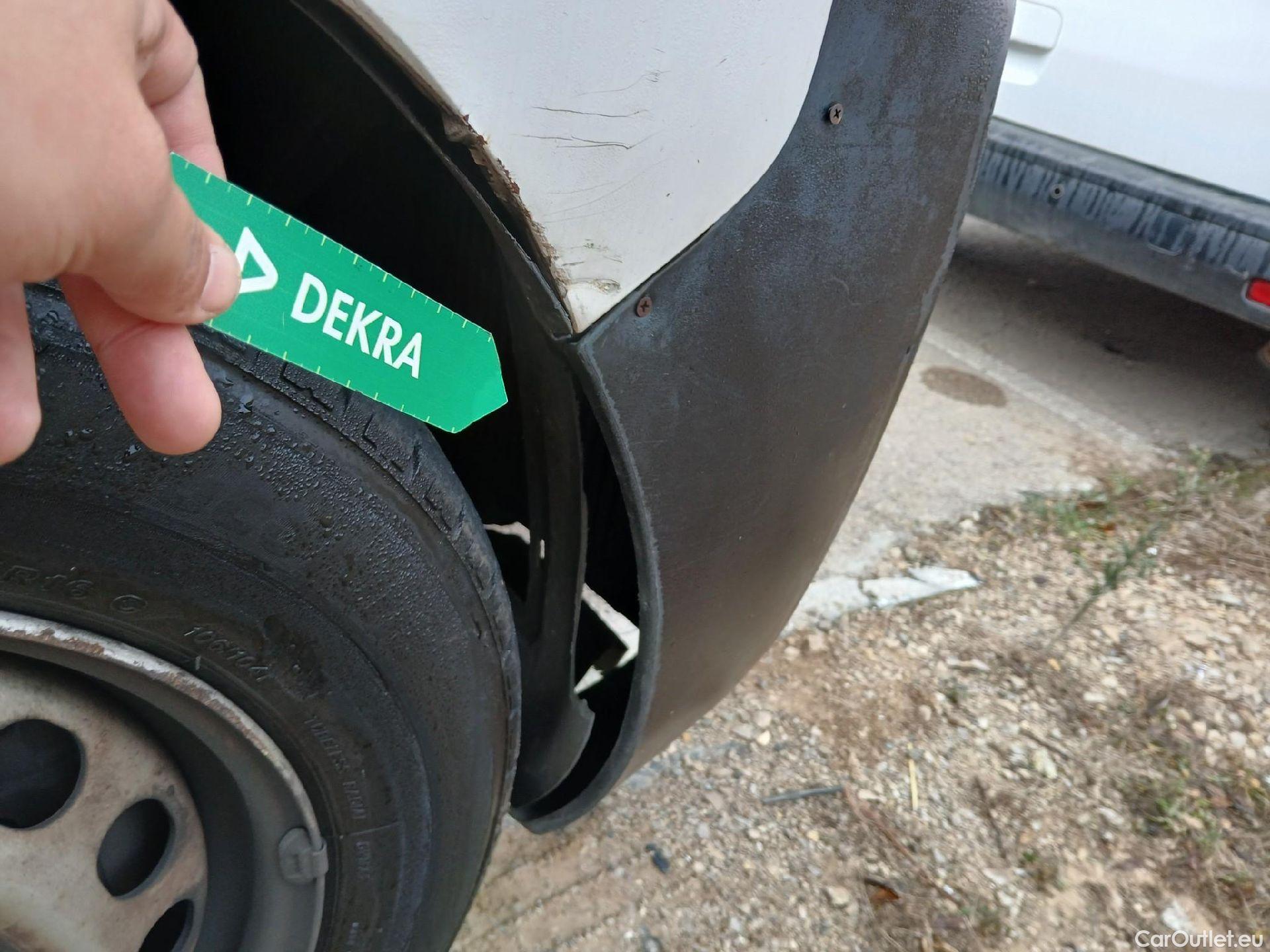  Peugeot  Expert PEUGEOT   Furgón Pro 2.0 BlueHDi 120 S&S Standard (CX) #97