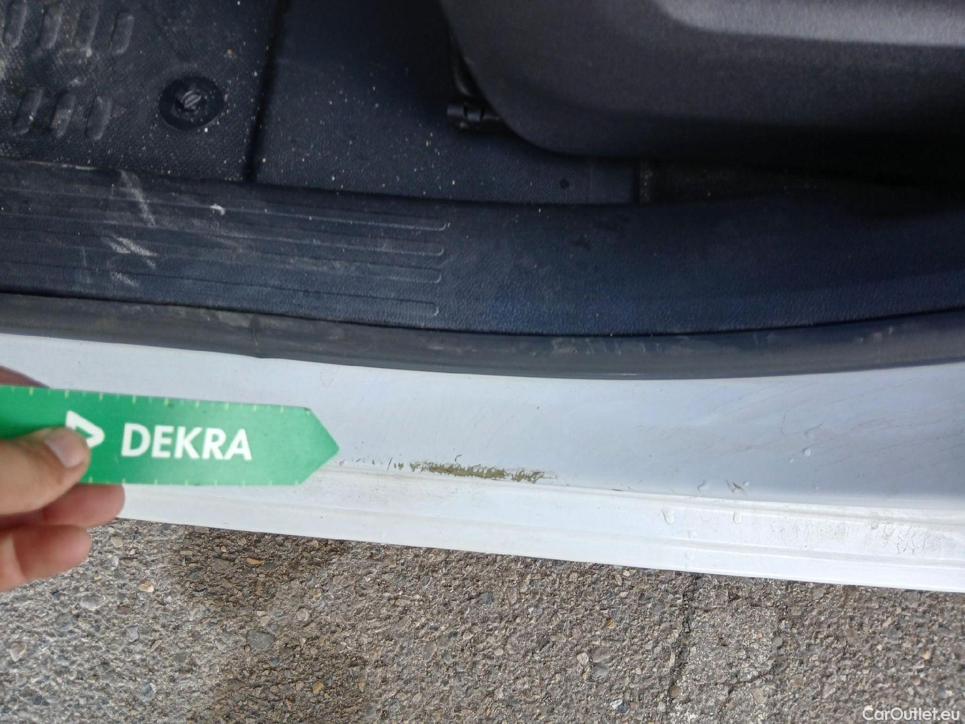  Peugeot  Partner PEUGEOT  / 2018 / 3P / furgón derivado de turismo Pro Standard 600kg BlueHDi 73kW #35