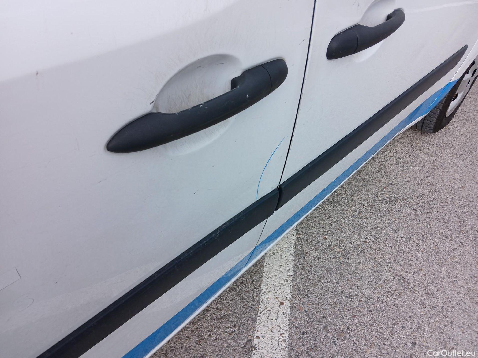  Renault  Kangoo RENAULT  Combi / 2013 / 4P / combi Profesional M1-AF Blue dCi 70 kW (95 CV) #27