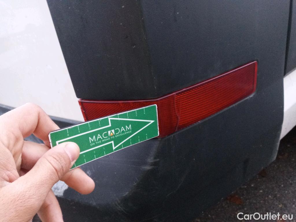  Volkswagen  Crafter VOLKSWAGEN  / 2017 / 4P / furgón 30 Furgón BM TN L3H2 2.0TDI 75kW (102CV) #52