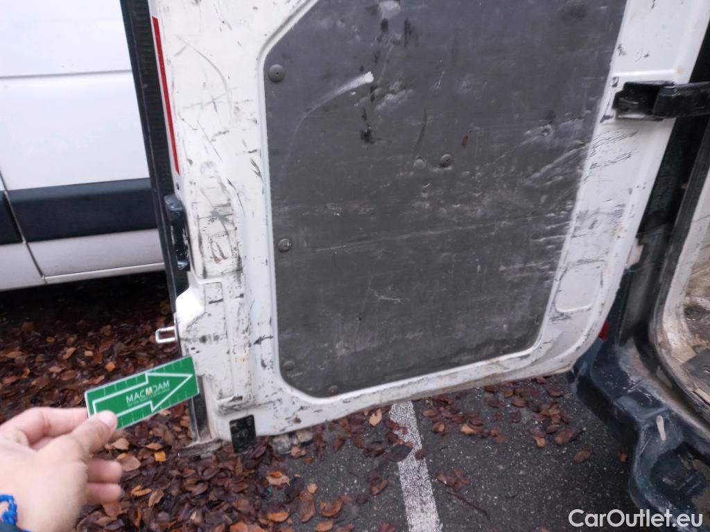  Volkswagen  Crafter VOLKSWAGEN  / 2017 / 4P / furgón 30 Furgón BM TN L3H2 2.0TDI 75kW (102CV) #7