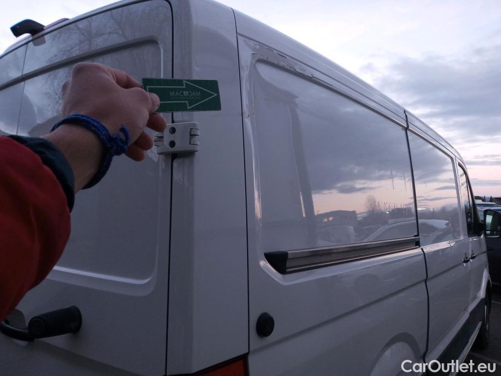  Volkswagen  Crafter VOLKSWAGEN  / 2017 / 4P / furgón 30 Furgón BM TN L3H2 2.0TDI 75kW (102CV) #48