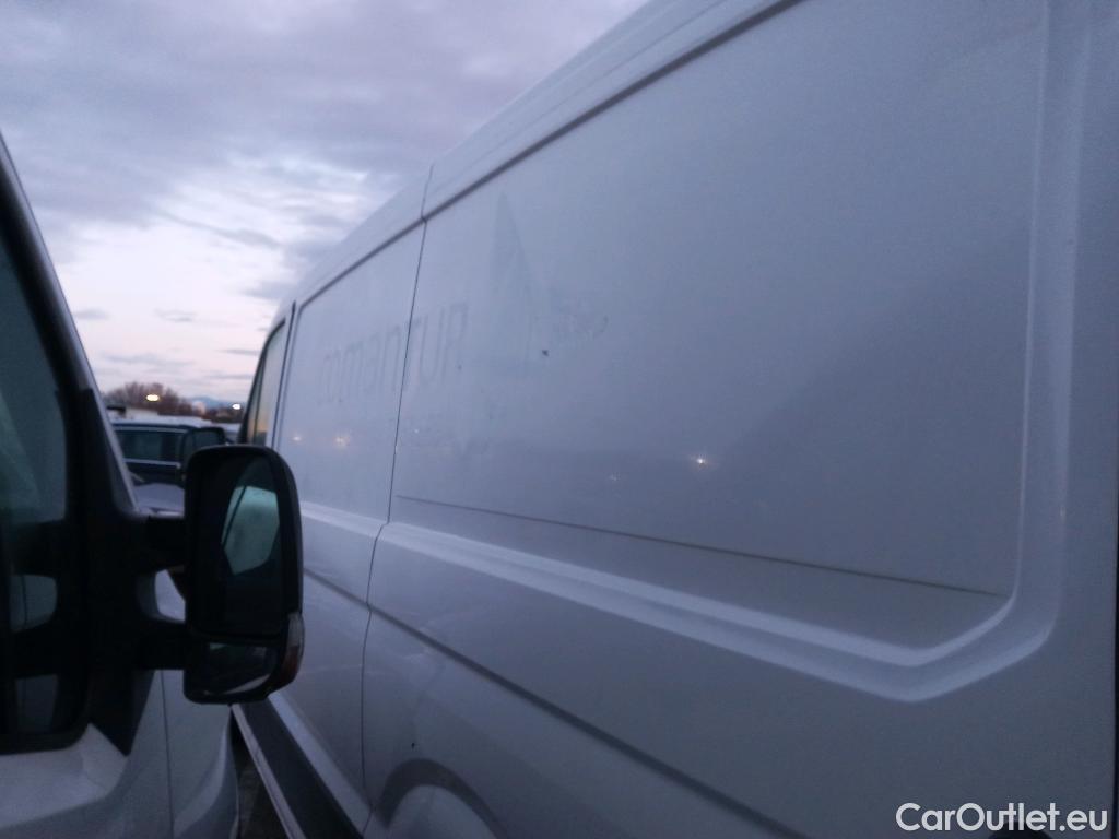  Volkswagen  Crafter VOLKSWAGEN  / 2017 / 4P / furgón 30 Furgón BM TN L3H2 2.0TDI 75kW (102CV) #42
