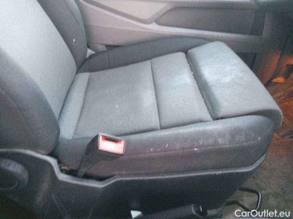  Volkswagen  Crafter VOLKSWAGEN  / 2017 / 4P / furgón 30 Furgón BM TN L3H2 2.0TDI 75kW (102CV) #46