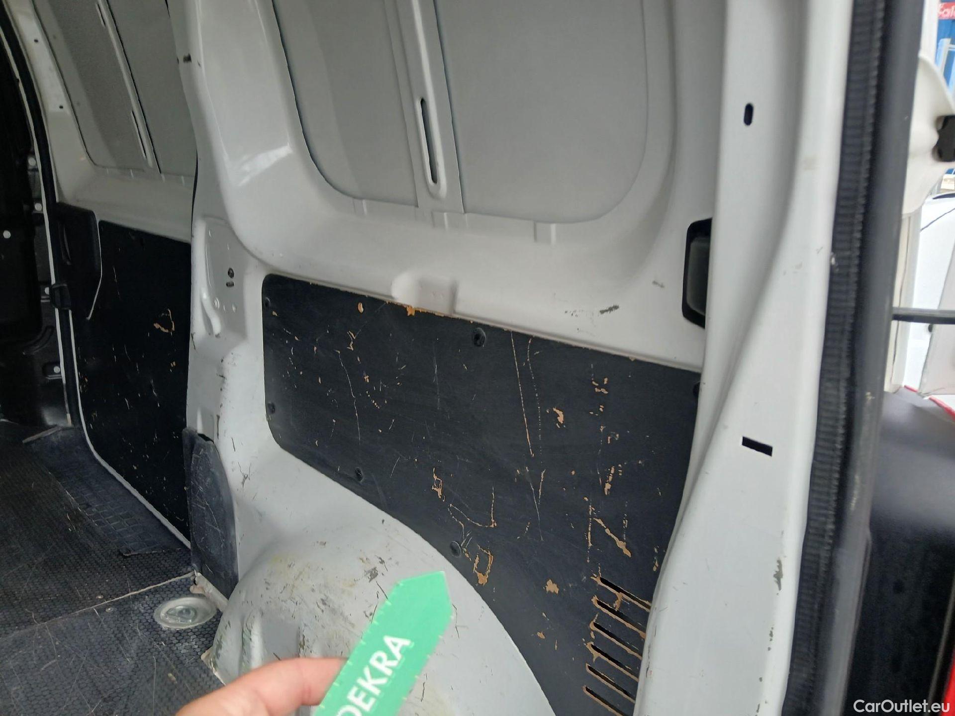  Toyota  Proace TOYOTA  / 2020 / 4P / furgón 1.5D 100CV GX 1PL 2PT L1 #16