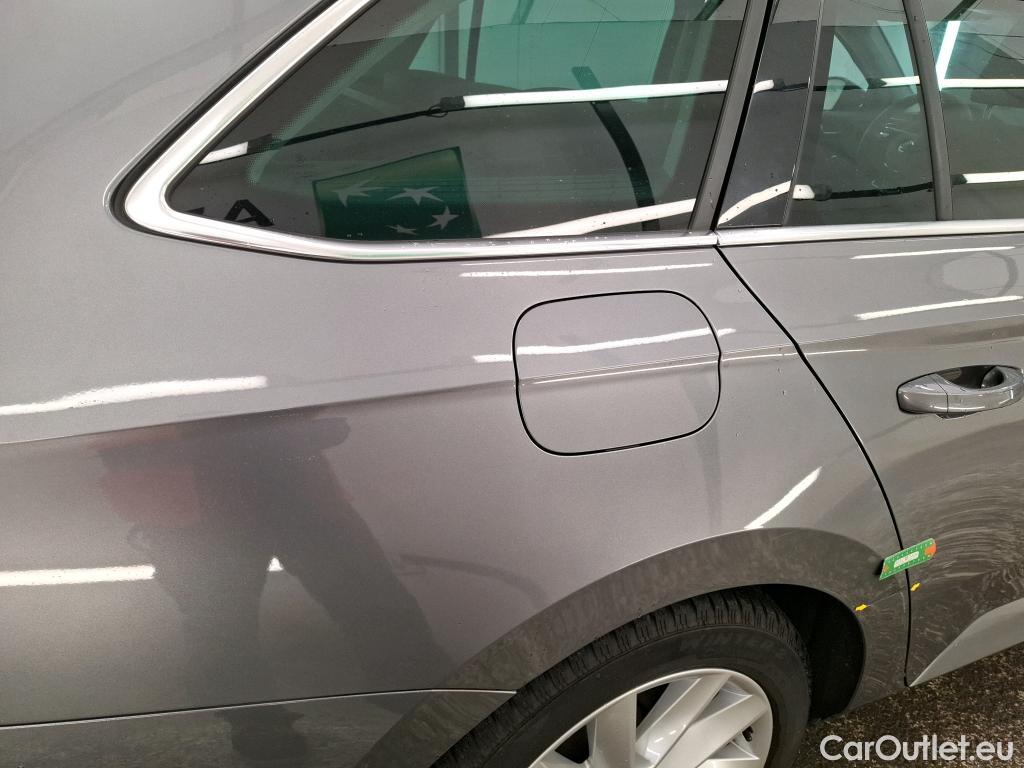  Skoda  Superb  Break Style 2.0 TDI 150CV BVA7 E6d #4