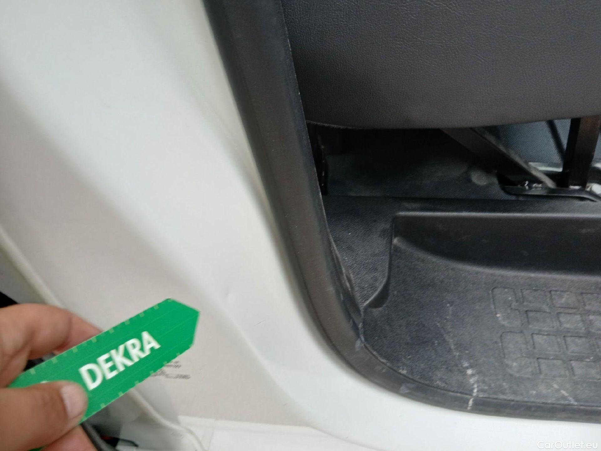  Toyota  Proace TOYOTA  / 2020 / 4P / furgón 1.5D 100CV GX 1PL 2PT L1 #19