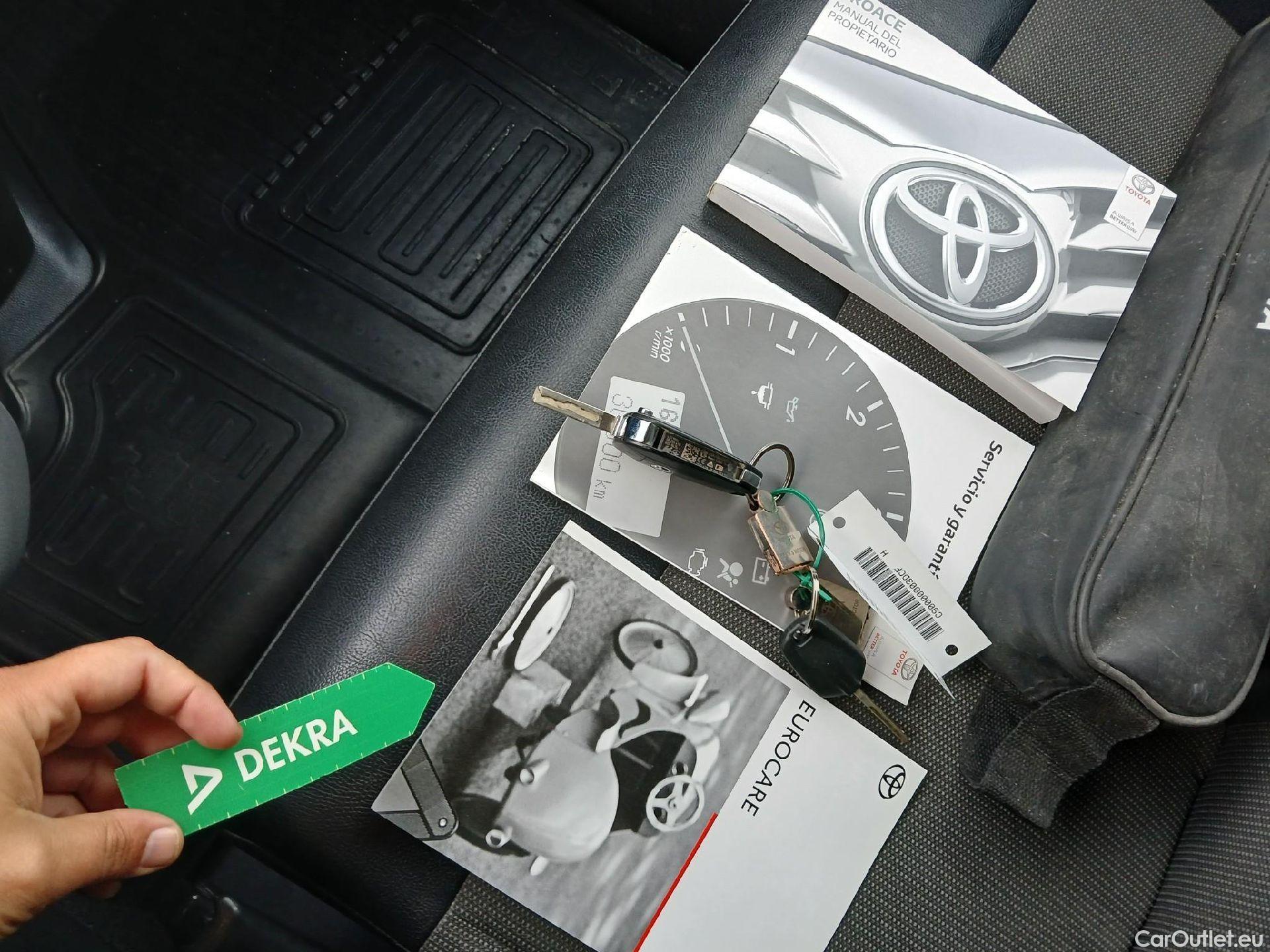  Toyota  Proace TOYOTA  / 2020 / 4P / furgón 1.5D 100CV GX 1PL 2PT L1 #1