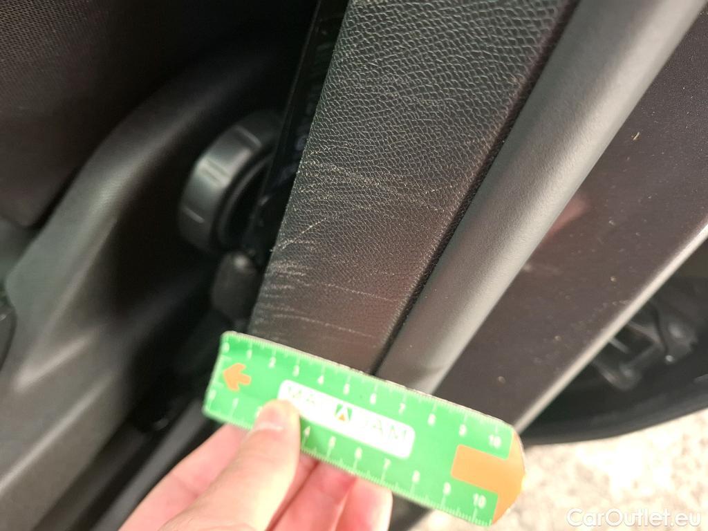  Peugeot  3008  Road Trip 1.5 HDi 130CV BVM6 E6d #4