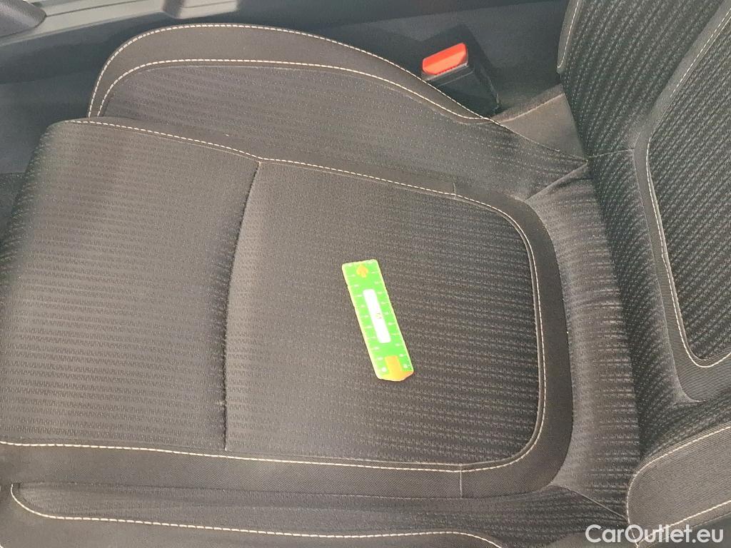  Renault  Megane  IV Grandtour Business 1.5 dCi 115CV BVM6 E6dT #28