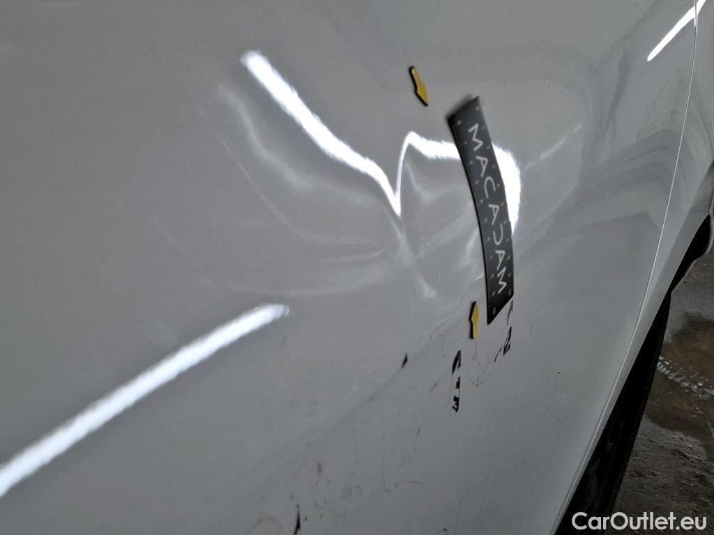  Renault  Clio RENAULT  / 2016 / 5P / Berline &Business TCe 90 #4