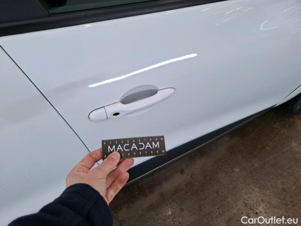  Renault  Clio RENAULT  / 2016 / 5P / Berline &Business TCe 90 #35