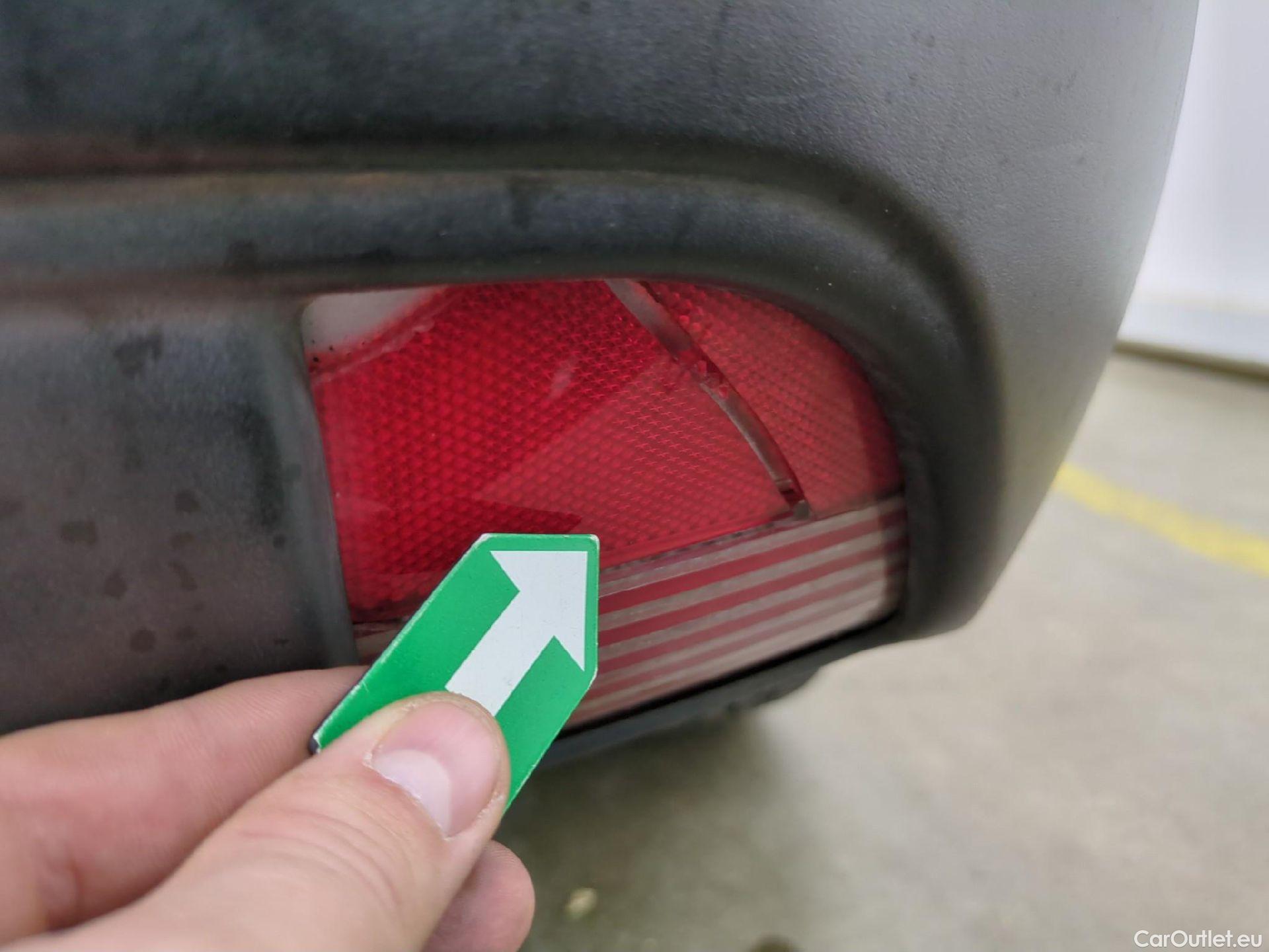  Peugeot  2008  Active Business 1.5 HDi 100CV BVM5 E6dT #33