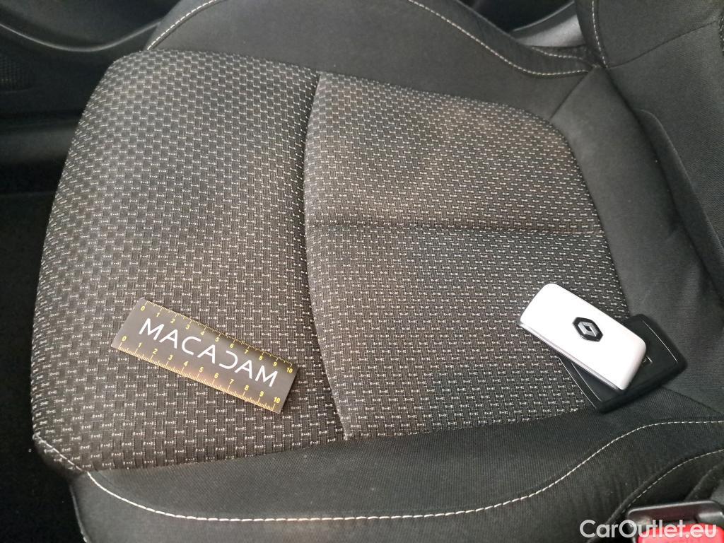  Renault  Kadjar RENAULT  / 2018 / 5P / Crossover Evolution dCi 115 EDC #7